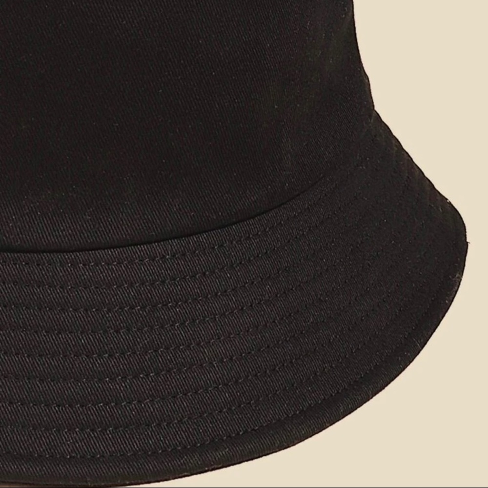 ✨NWOT Black Bucket Hat - Picture 4 of 4